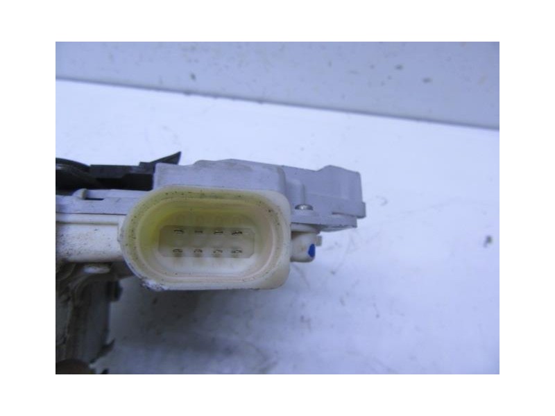 Recambio de cerradura pta. tras. izq. : audi a4 : 2.0 tdi (140,04cv) [2006] para audi a4 2.0 tdi referencia OEM IAM   