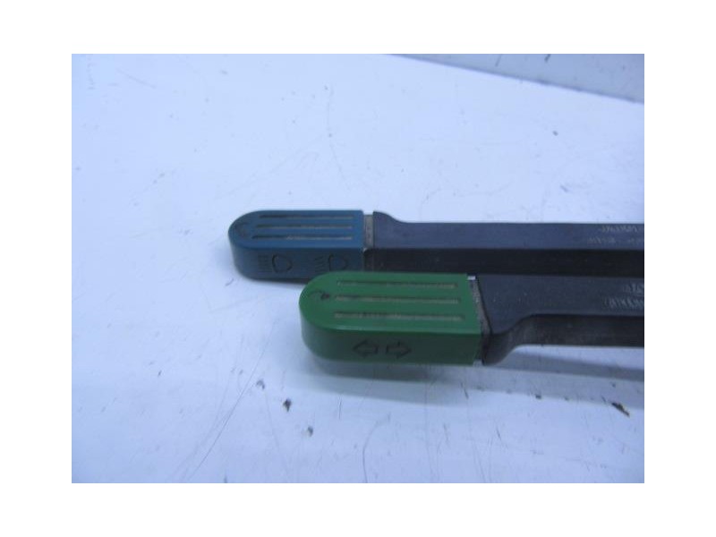 Recambio de mando luces y limpias : seat 127 : 0.9 g [1980] para seat 127 0.9 g referencia OEM IAM   