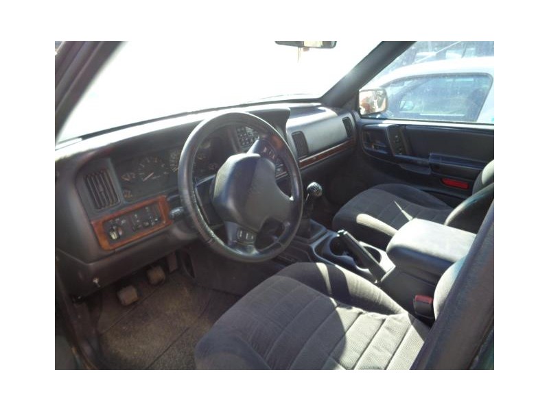 Recambio de carroceria : jeep grand cherokee : 2.5 d (115,57cv) [1998] para jeep grand cherokee 2.5 d referencia OEM IAM   