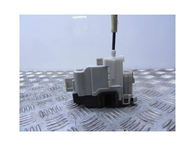 Recambio de cerradura puerta delantera derecha para fiat bravo ii (198_) 1.9 d multijet (198axb1a) referencia OEM IAM   