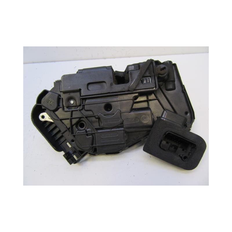 Recambio de cerradura pta. tras. izq. : seat ibiza : 1.0 g (95,17cv) turbo [2019] para seat ibiza 1.0 g turbo referencia OEM IAM