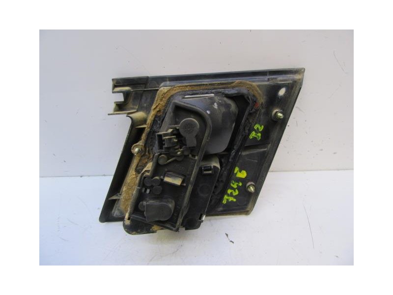 Recambio de piloto porton izq. : nissan primera : 1.5 g (99,25cv) [1997] para nissan primera 1.5 g referencia OEM IAM   