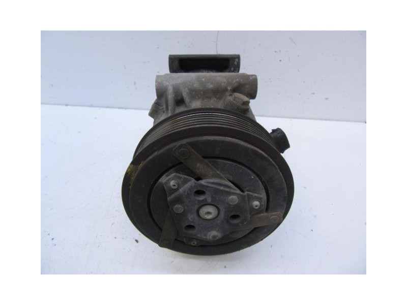 Recambio de aire acondicionado : renault megane : 1.9 dci (119,64cv) [2005] para renault megane 1.9 dci referencia OEM IAM 82003