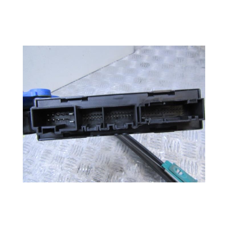 Recambio de elevalunas elec. tra. izq. : volkswagen touareg : 2.5 tdi [2005] para volkswagen touareg 2.5 tdi referencia OEM IAM 