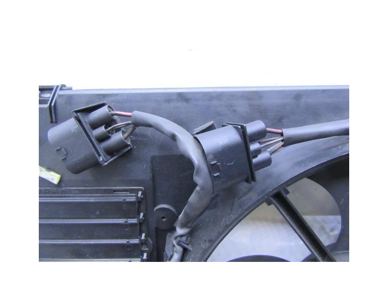 Recambio de electroventilador : volkswagen touareg : 2.5 tdi [2005] para volkswagen touareg 2.5 tdi referencia OEM IAM CARCASAY2