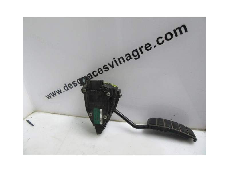 Recambio de potenciometro aceleracion para renault master 2.5 td referencia OEM IAM 7700314525  