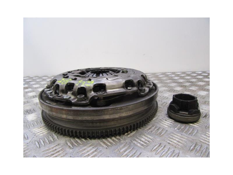Recambio de embrague bimasa (maza y embrague) : bmw x3 : 2.0 td (177cv) 6v [2009] para bmw x3 2.0 td 6v referencia OEM IAM 12404