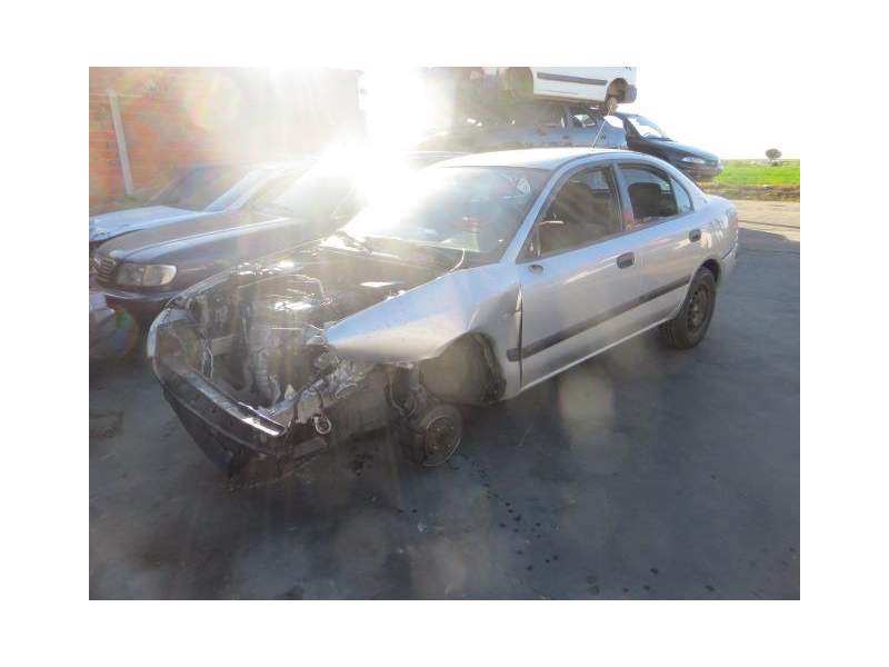 MITSUBISHI CARISMA SEDÁN (DA_)
