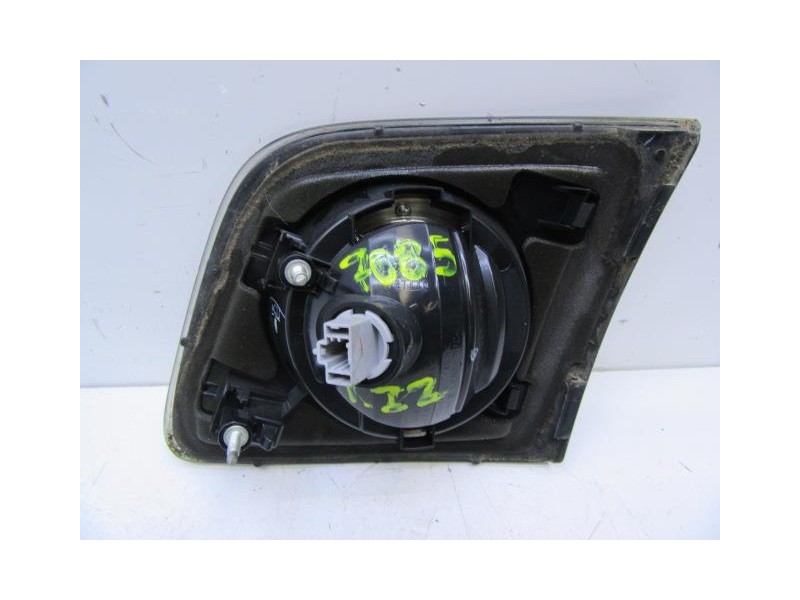 Recambio de piloto porton izq. : mazda 3 : 1.6 hdi g8da [2005] para mazda 3 1.6 hdi g8da referencia OEM IAM   