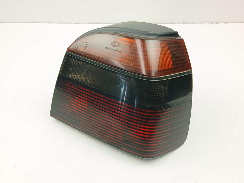 Recambio de piloto trasero derecho para volkswagen golf 2.0 g referencia OEM IAM 1H6945112B  