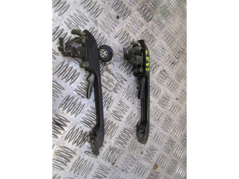 Recambio de manilla delantera izquierda para volkswagen santana 1.8 g referencia OEM IAM   