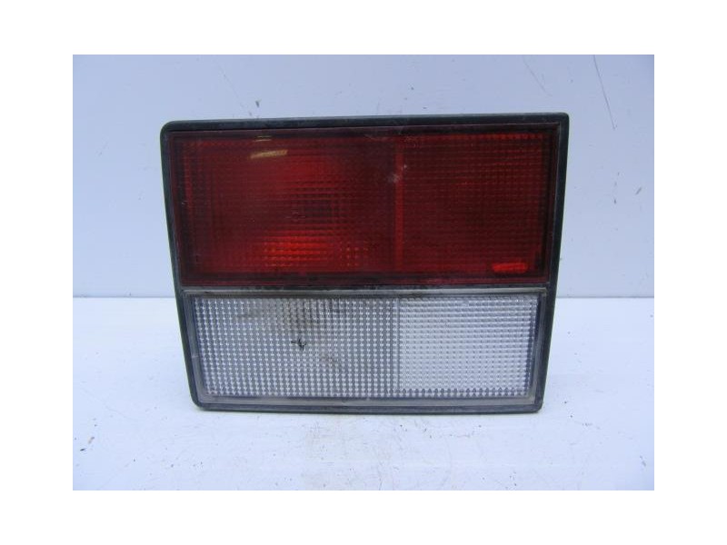 Recambio de piloto porton dch. : renault 21 : 2.0 g [1989] para renault 21 2.0 g referencia OEM IAM   