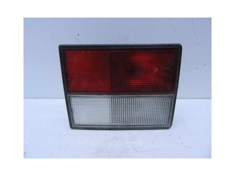 Recambio de piloto porton izq. : renault 21 : 2.0 g [1989] para renault 21 2.0 g referencia OEM IAM   