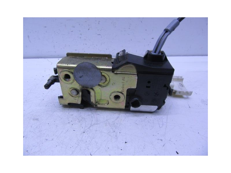 Recambio de cerradura pta. del. dch. : citroen c 4 : 1.6 hdi [2005] para citroen c 4 1.6 hdi referencia OEM IAM 9660700680F3PUER