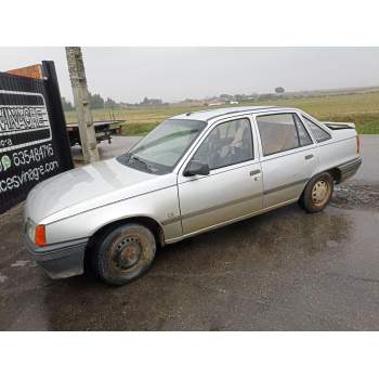 OPEL KADETT E Station Wagon (T85) de desguace
