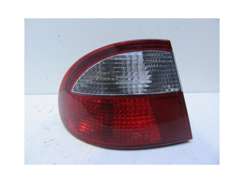 Recambio de piloto trasero izq. : daewoo lanos : 1.4 g (74,78cv) [1999] para daewoo lanos 1.4 g referencia OEM IAM   