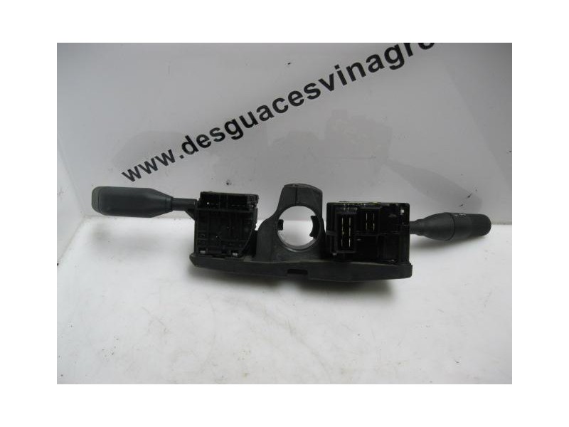 Recambio de mando luces y limpias : renault clio : 1.9 d -f8q (63,92cv) 3p [1998] para renault clio 1.9 d -f8q  3p referencia OE