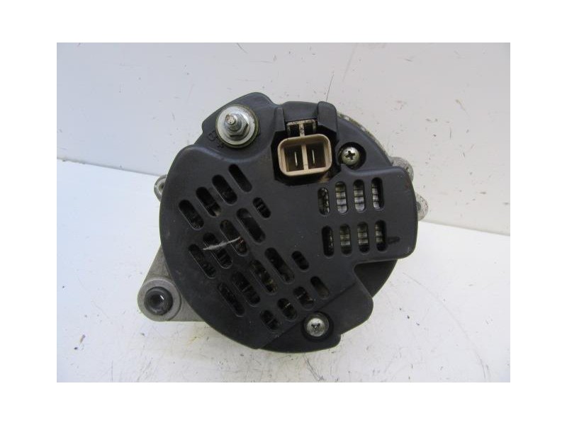 Recambio de alternador : hyundai lantra : 1.6 g [1998] para hyundai lantra 1.6 g referencia OEM IAM 211024  