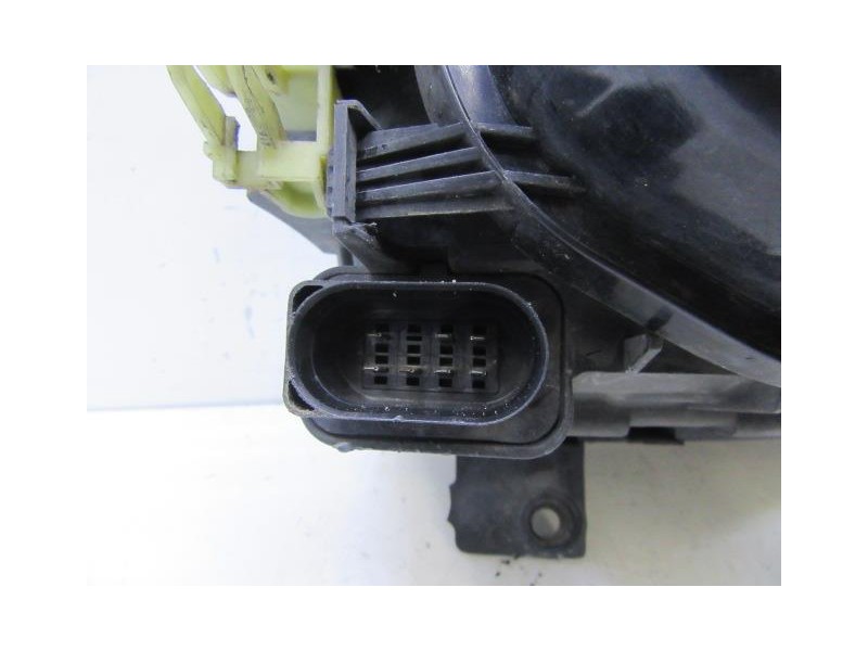 Recambio de faro izquierdo : volkswagen polo : 1.4 g (74,78cv) [2001] para volkswagen polo 1.4 g referencia OEM IAM 89302810  