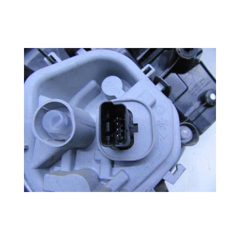 Recambio de piloto trasero dch. : renault captur : 1.5 dci (89,73cv) automatico [2015] para renault captur 1.5 dci automatico re