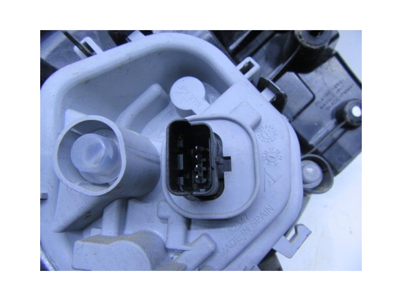 Recambio de piloto trasero dch. : renault captur : 1.5 dci (89,73cv) automatico [2015] para renault captur 1.5 dci automatico re