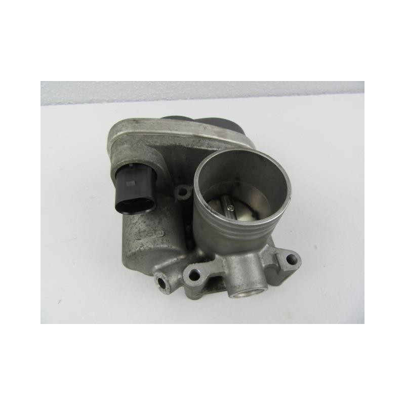 Recambio de caja mariposa : seat cordoba : 1.4 g (74,78cv) [2002] para seat cordoba 1.4 g referencia OEM IAM 036133062N  