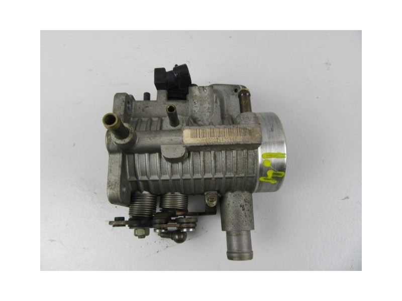 Recambio de caja mariposa : opel corsa : 1.4 g [1994] para opel corsa 1.4 g referencia OEM IAM 001026401482  