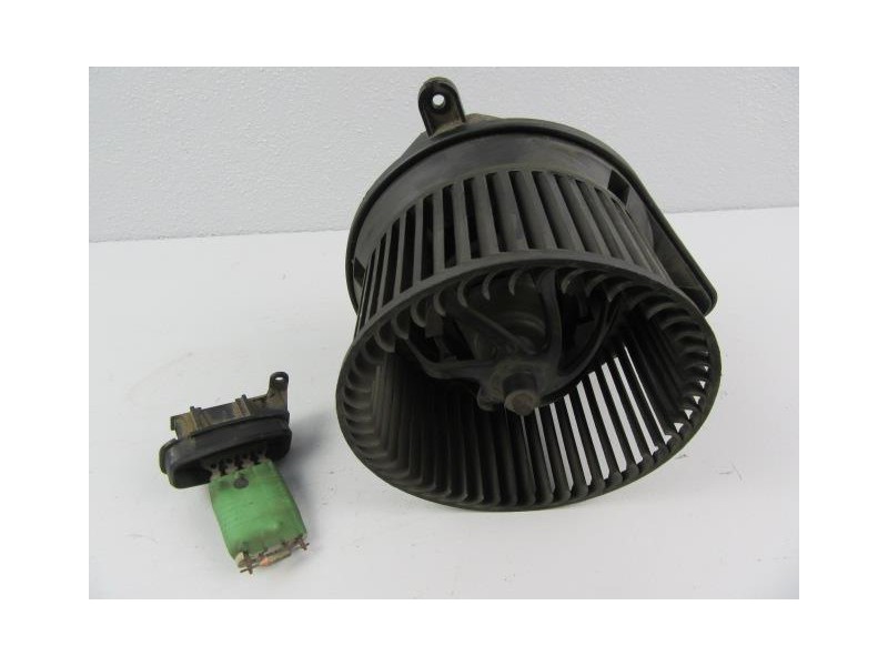 Recambio de motor calefaccion : m. benz vito : 2.3 cdi (108) [1999] para m. benz vito 2.3 cdi (108) referencia OEM IAM 652627JCO