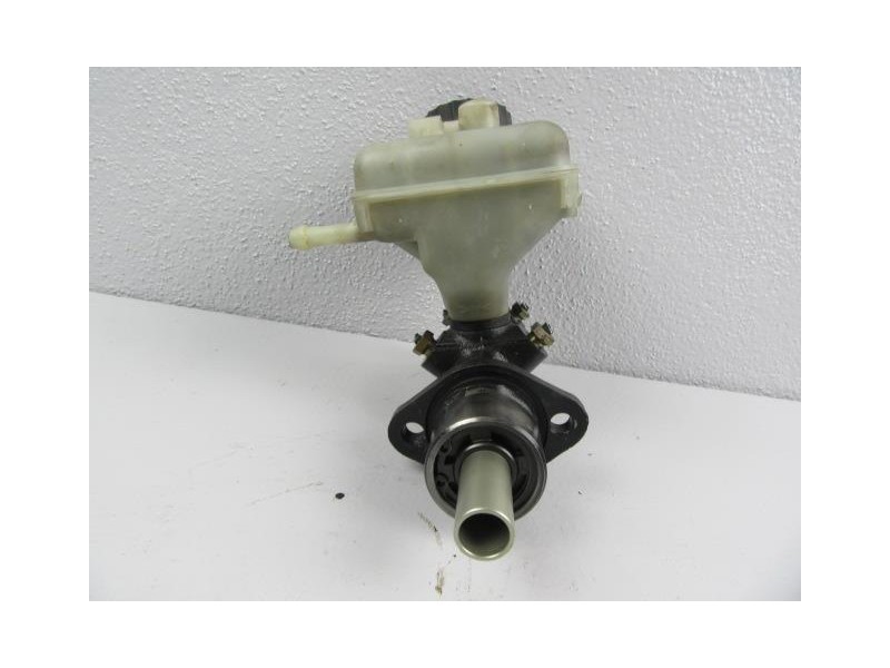 Recambio de bomba de freno : m. benz vito : 2.3 cdi (108) [1999] para m. benz vito 2.3 cdi (108) referencia OEM IAM 21025699  