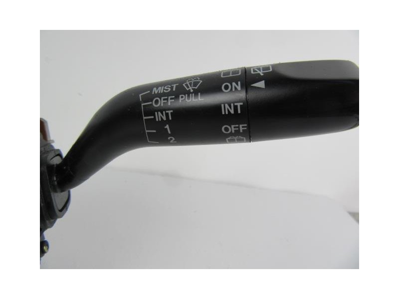 Recambio de mando luces y limpias : mazda 323 : 2.0 td (100,61cv) [2001] para mazda 323 2.0 td referencia OEM IAM GE6T17B366  