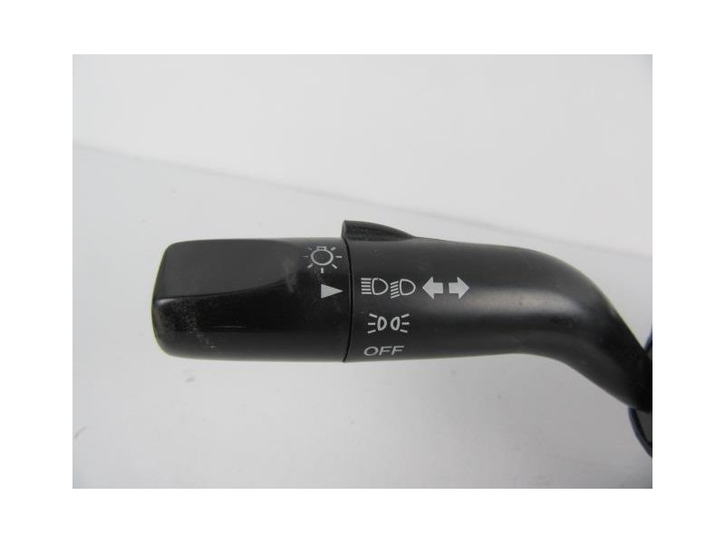 Recambio de mando luces y limpias : mazda 323 : 2.0 td (100,61cv) [2001] para mazda 323 2.0 td referencia OEM IAM GE6T17B366  