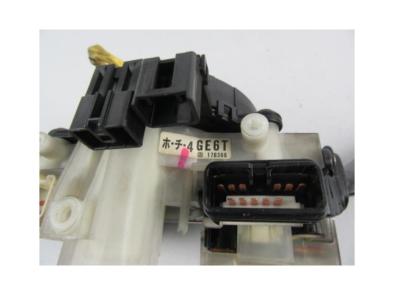 Recambio de mando luces y limpias : mazda 323 : 2.0 td (100,61cv) [2001] para mazda 323 2.0 td referencia OEM IAM GE6T17B366  