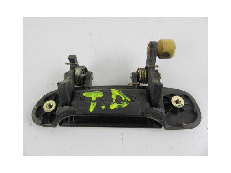 Recambio de manilla trasera dch. : mazda 323 : 2.0 td (100,61cv) [2001] para mazda 323 2.0 td referencia OEM IAM   