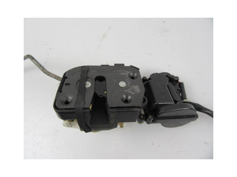 Recambio de cerradura pta. del. dch. : mazda 323 : 2.0 td (100,61cv) [2001] para mazda 323 2.0 td referencia OEM IAM 2PINES  