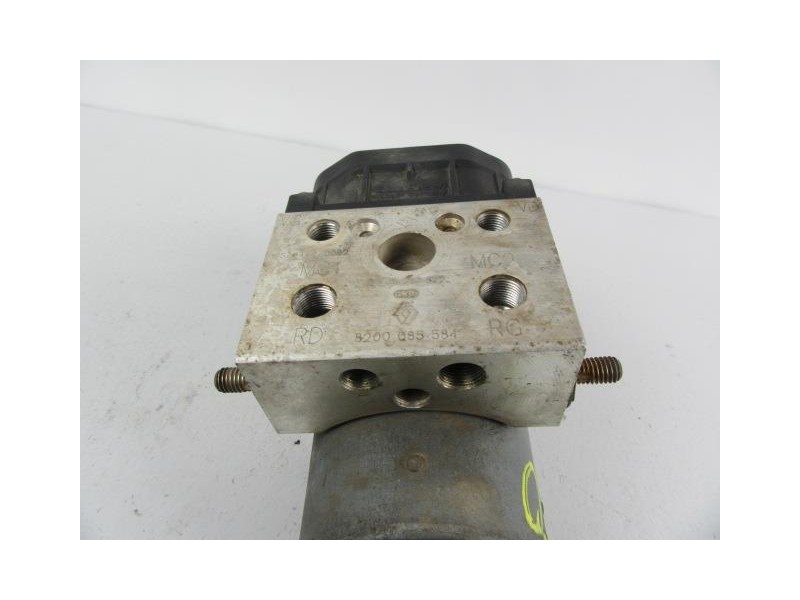 Recambio de abs : renault clio : 1.1 g [2001] para renault clio 1.1 g referencia OEM IAM 8200085584  