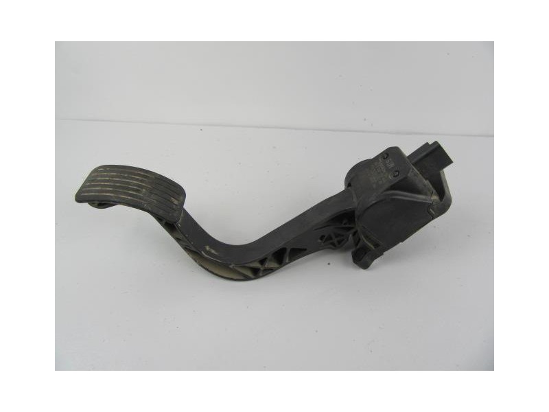 Recambio de potenciómetro aceleración : citroen c 4 : 1.6 hdi picasso [2008] para citroen c 4 1.6 hdi picasso referencia OEM IAM