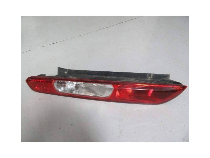 Recambio de piloto trasero izquierdo para ford focus 1.8 tdci referencia OEM IAM   