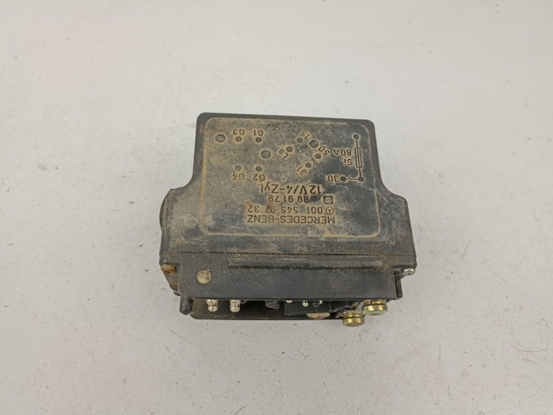 Recambio de caja calentadores para m. benz 240 2.4 d referencia OEM IAM 0015459732  