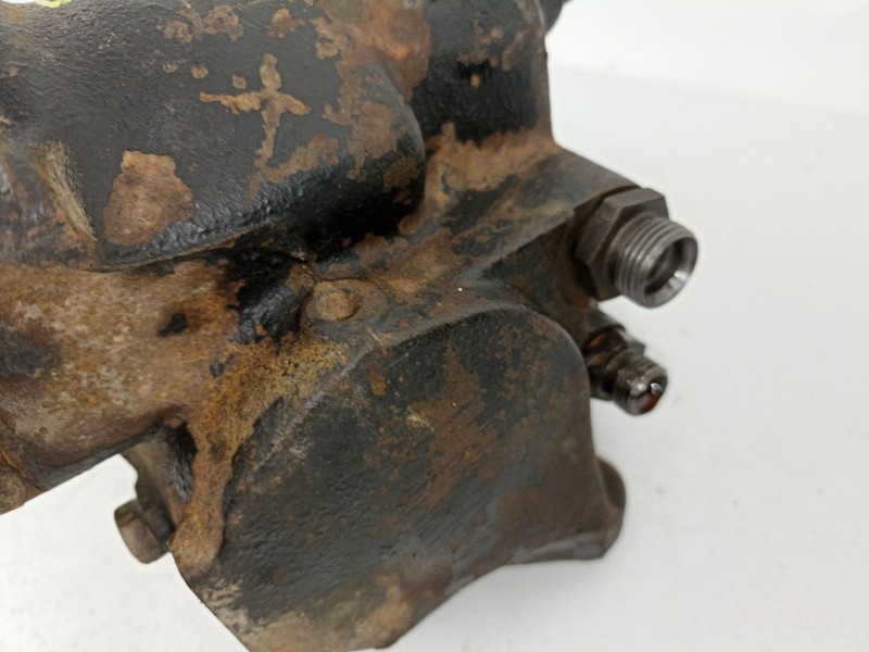 Recambio de direccion asistida para m. benz 240 2.4 d referencia OEM IAM 118461001CAJADEDIRECCION  