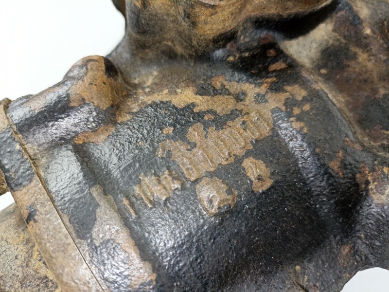 Recambio de direccion asistida para m. benz 240 2.4 d referencia OEM IAM 118461001CAJADEDIRECCION  