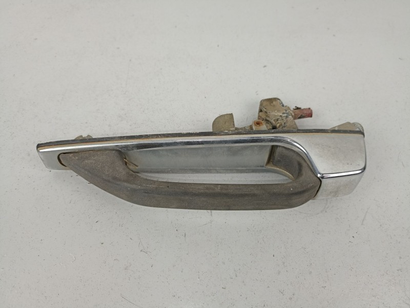 Recambio de manilla trasera izquierda para m. benz 240 2.4 d referencia OEM IAM   