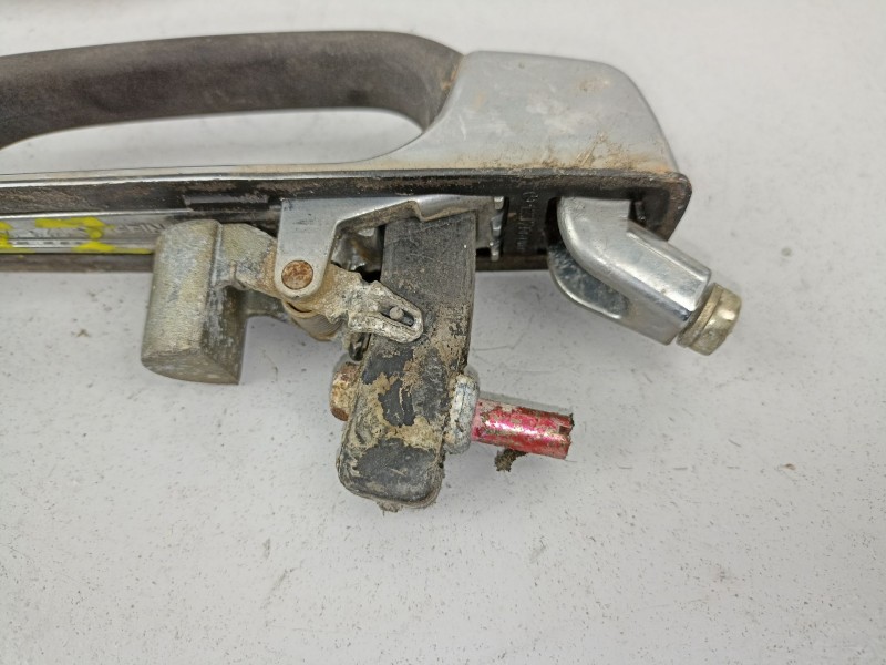 Recambio de manilla trasera izquierda para m. benz 240 2.4 d referencia OEM IAM   