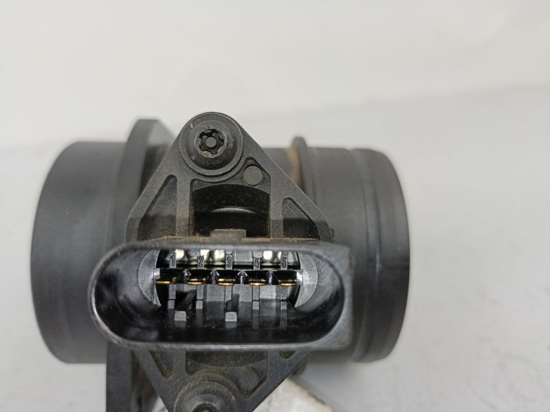 Recambio de caudalimetro para volkswagen golf alh referencia OEM IAM 0281002757  