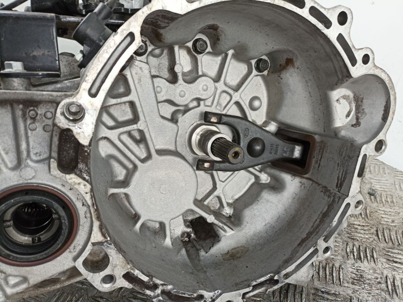 Recambio de cambio 5v ( turbo diesel ) para hyundai getz 1.5 crdi referencia OEM IAM P61759  