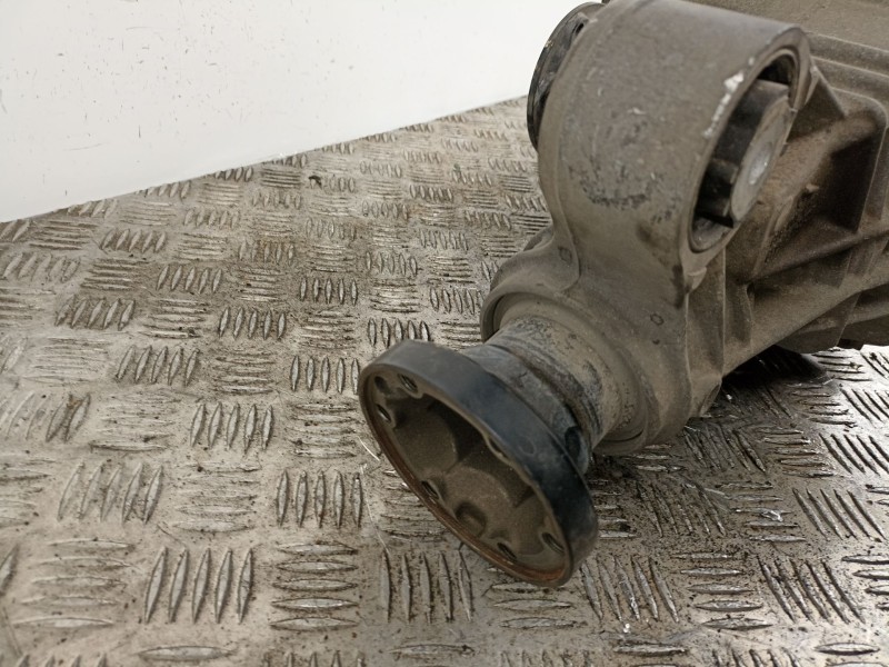 Recambio de grupo trasero para volkswagen touareg 2.5 tdi referencia OEM IAM 7760310019  