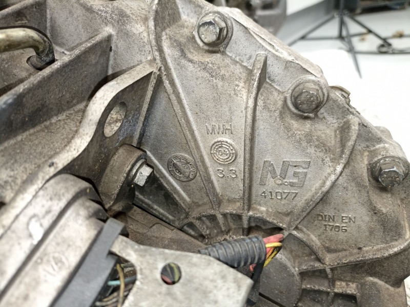 Recambio de cambio 6v ( turbo diesel ) para volkswagen touareg 2.5 tdi referencia OEM IAM 0AD341012LCAMPANAROTA.  