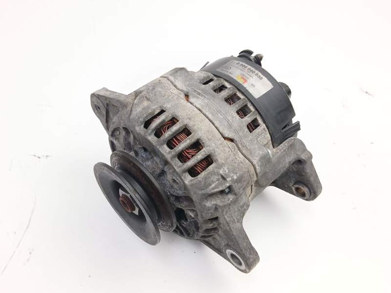 Recambio de alternador para nissan terrano ii (r20) 2.7 tdi 4wd referencia OEM IAM 231007F001 0986040850 