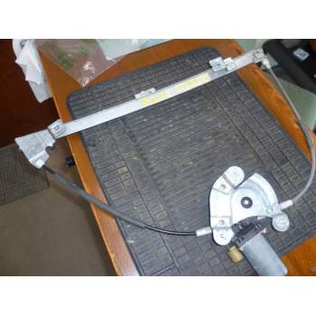 ELEVALUNAS DELANTERO DERECHO ELECTRICO 5P 