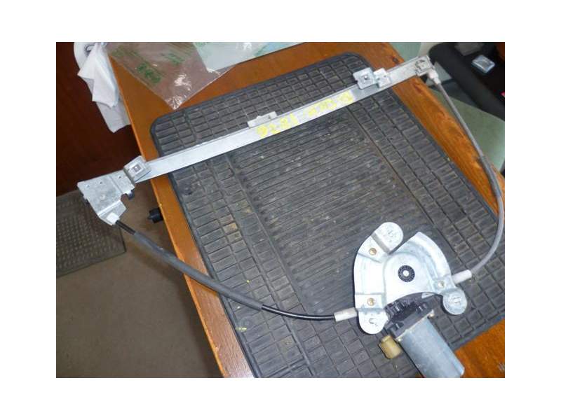 Recambio de elevalunas delantero derecho para renault megane 1.9 dti /f9q referencia OEM IAM ELECTRICO 5P  