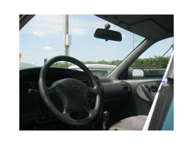 nissan primera del año 1996